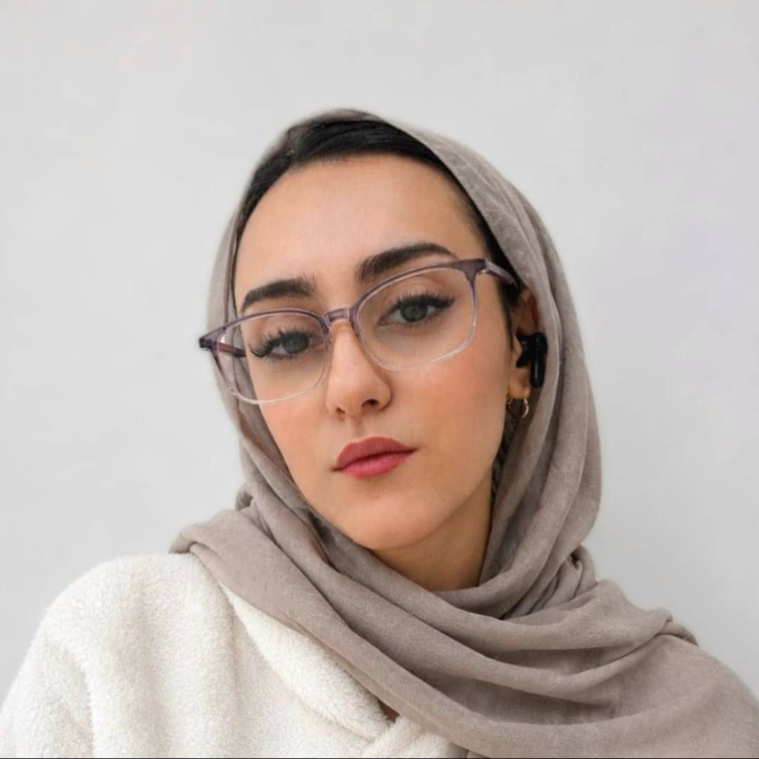 سارا پورمرادی